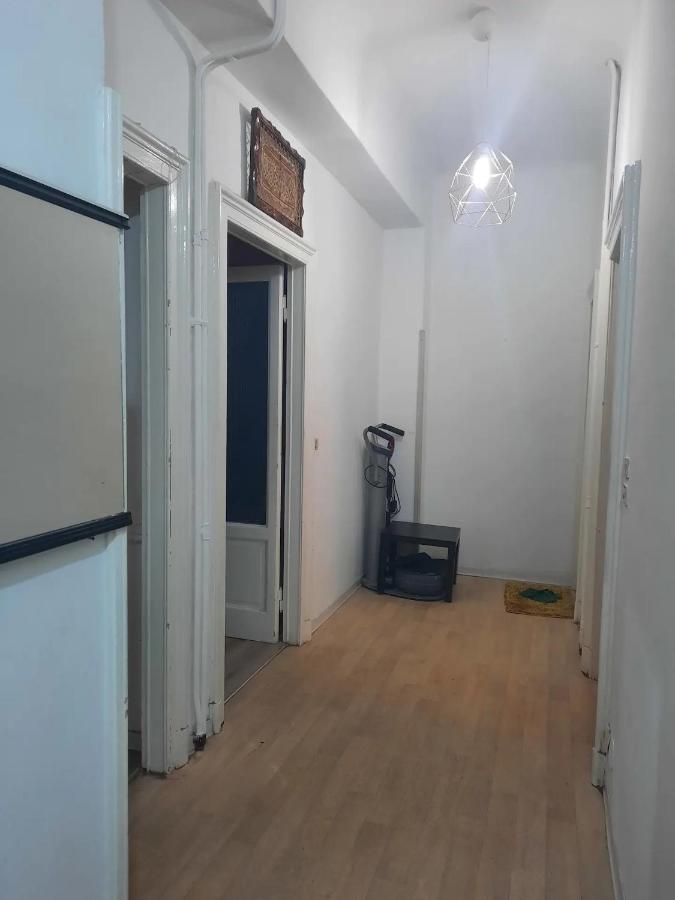 Private Room In A Quiet Apartment In The City Center Milano Esterno foto